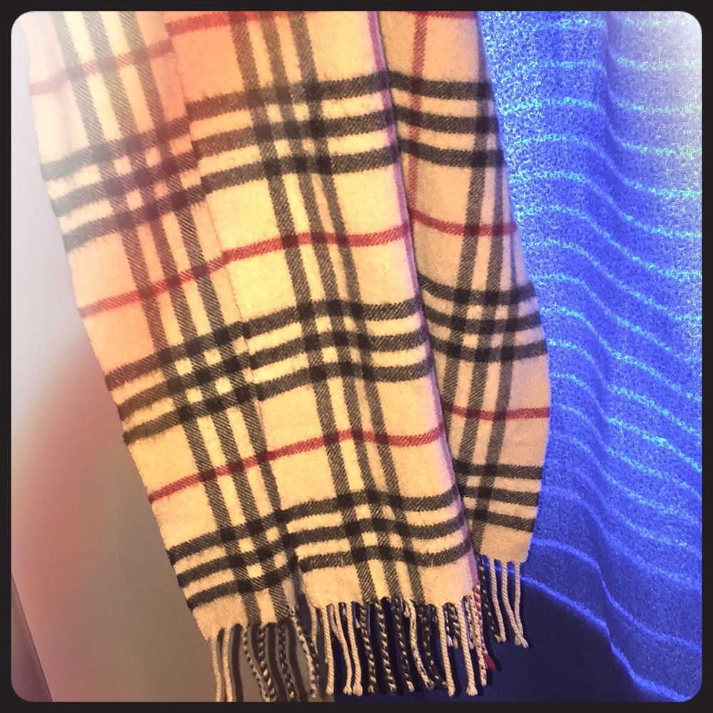 Authentic 100%Cashmere BURBERRY NeckScarf